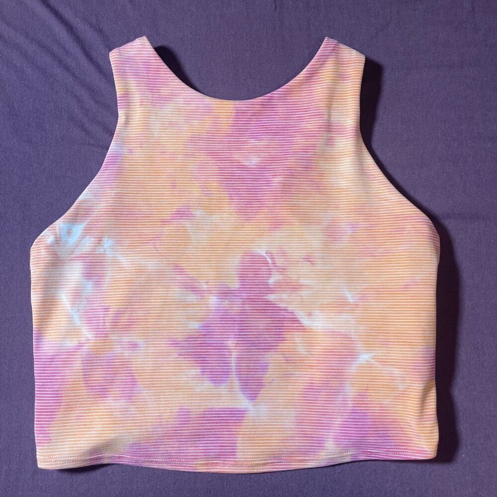 Athleta conscious textured crop in spray dye island coral/vintage plum - Small